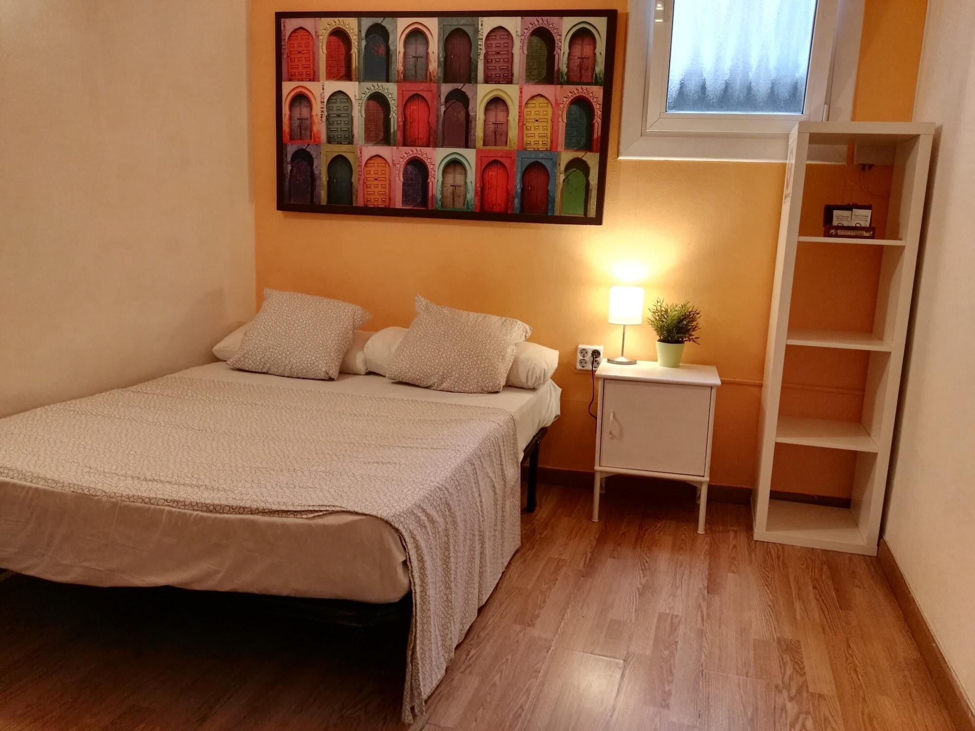 Diagonal House Hostel Барселона Екстер'єр фото