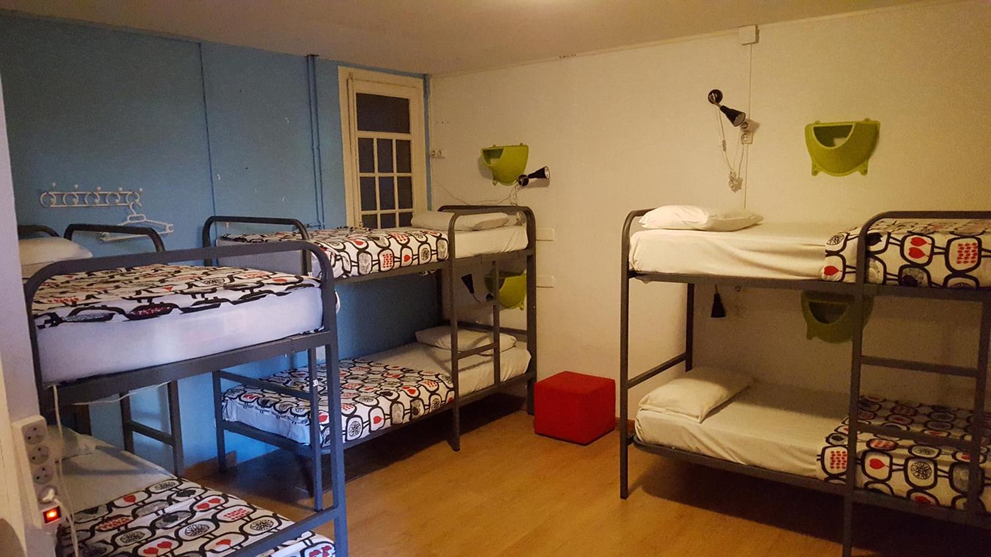 Diagonal House Hostel Барселона Екстер'єр фото