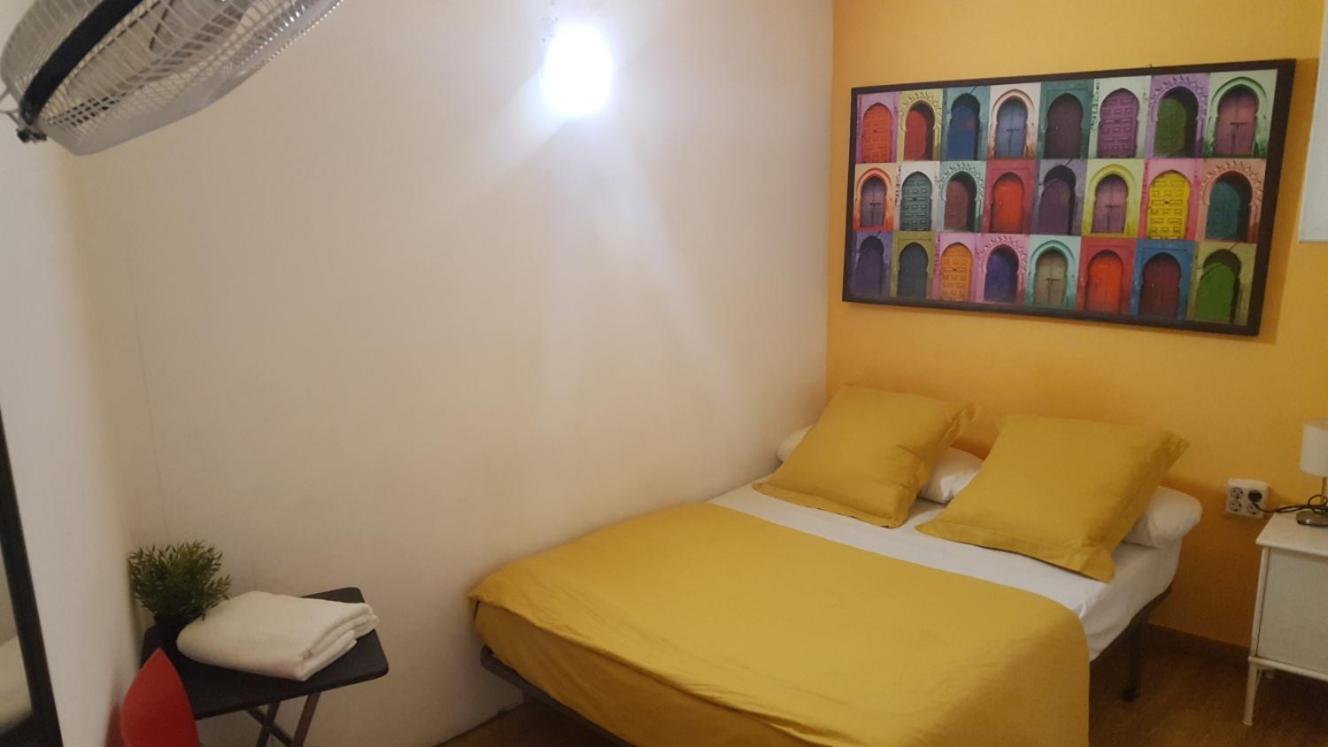 Diagonal House Hostel Барселона Номер фото